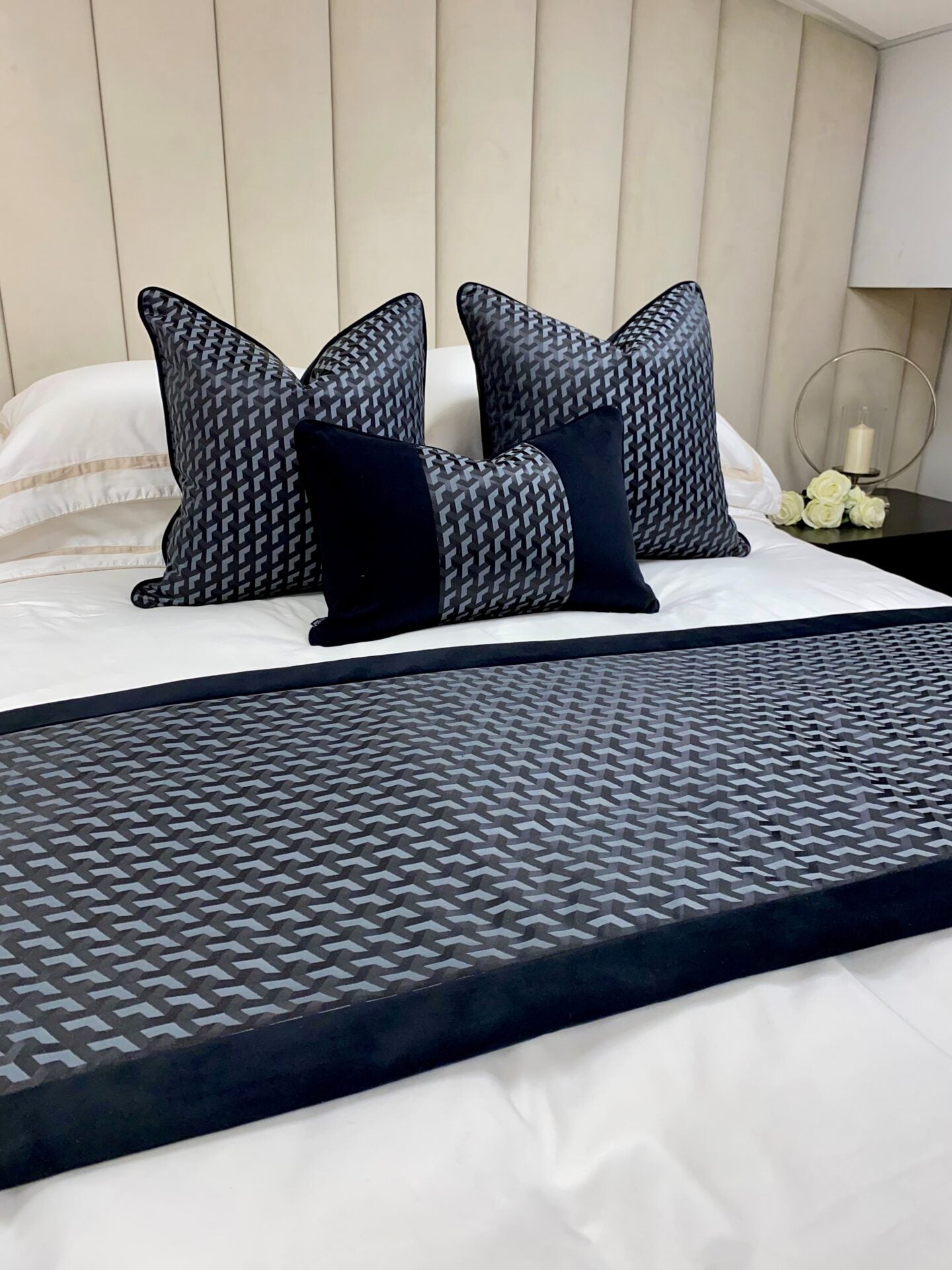 Noir Bed Runner